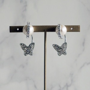 コットンパールのバタフライ バックキャッチ ピアス