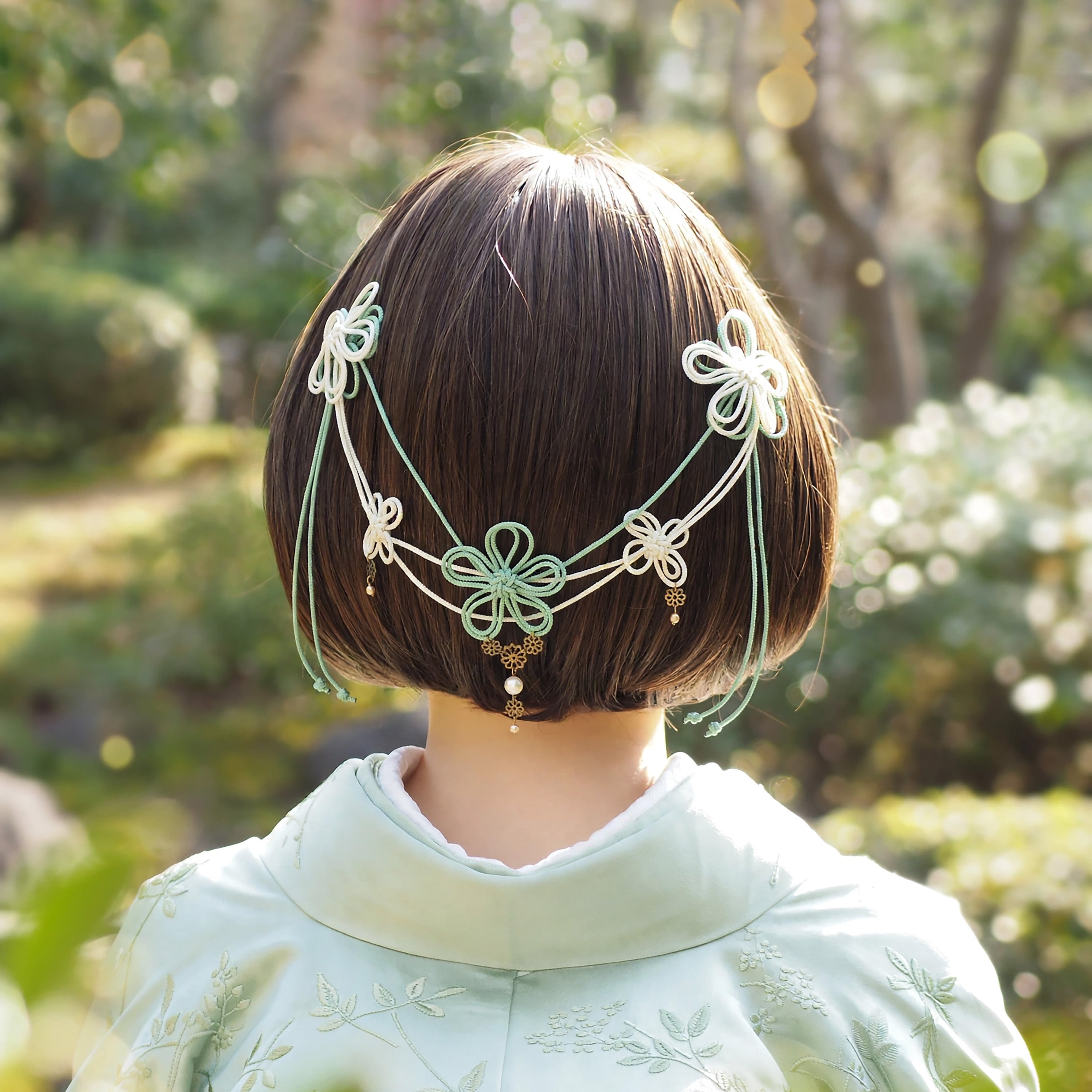飾り結びヘアコーム「みちゆきて涼」(淡緑×アイボリー)【和風バックカチューシャ】浴衣・着物・フォーマルに。