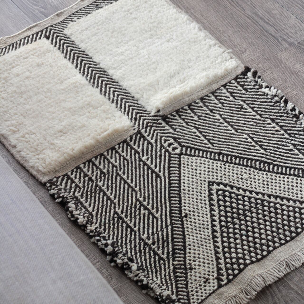 モロッコラグ ザナフィ専門店 Mozeka -モゼカ-