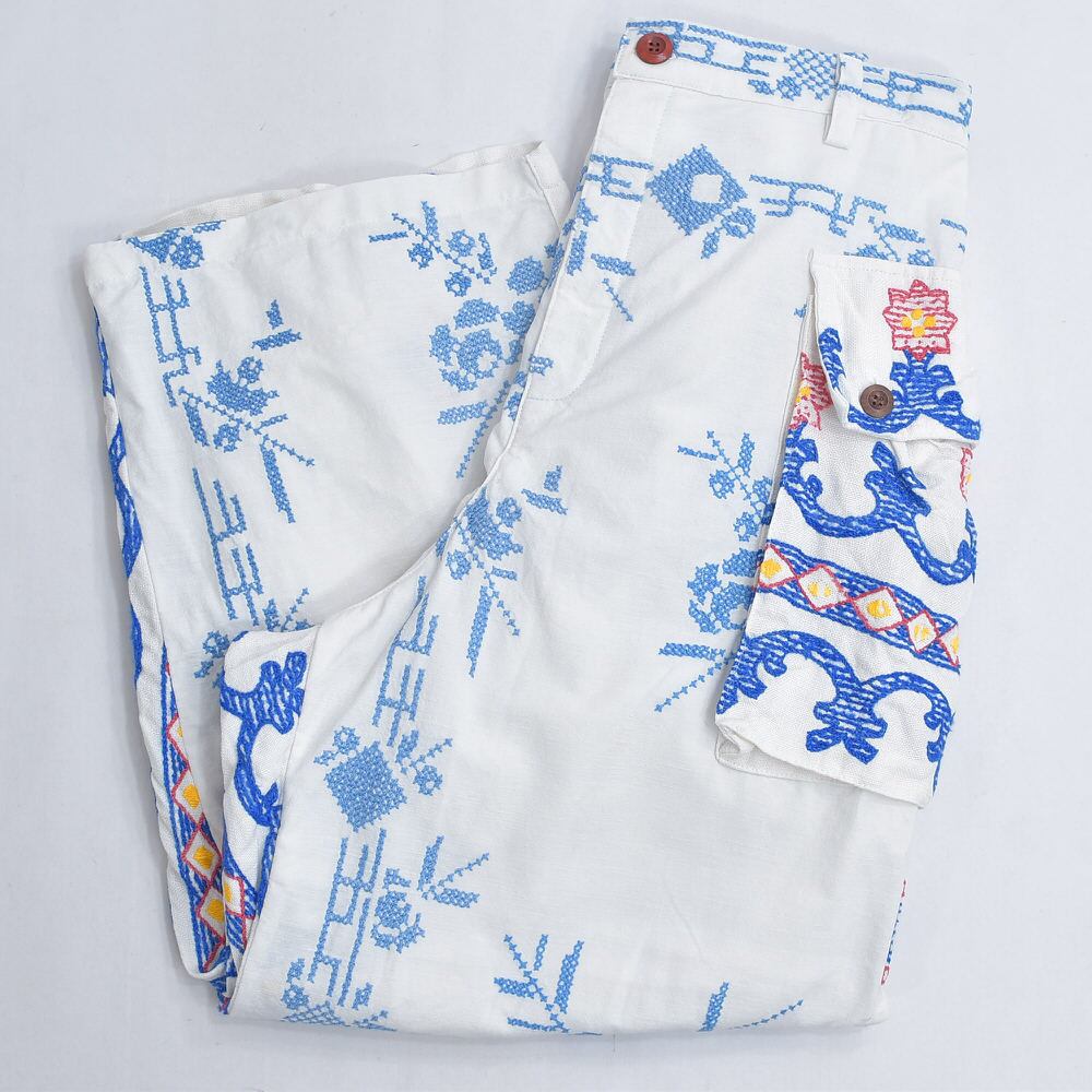 Remakeリメイク 再構築 パッチワーク&フラワー刺繍 デザイン ワイドシルエット コットン カーゴパンツ バギー ホワイト古着 裏地付き レディース W73~92cm