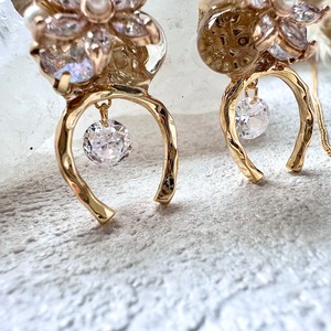 ホースシュービジュー ピアス/イヤリング
