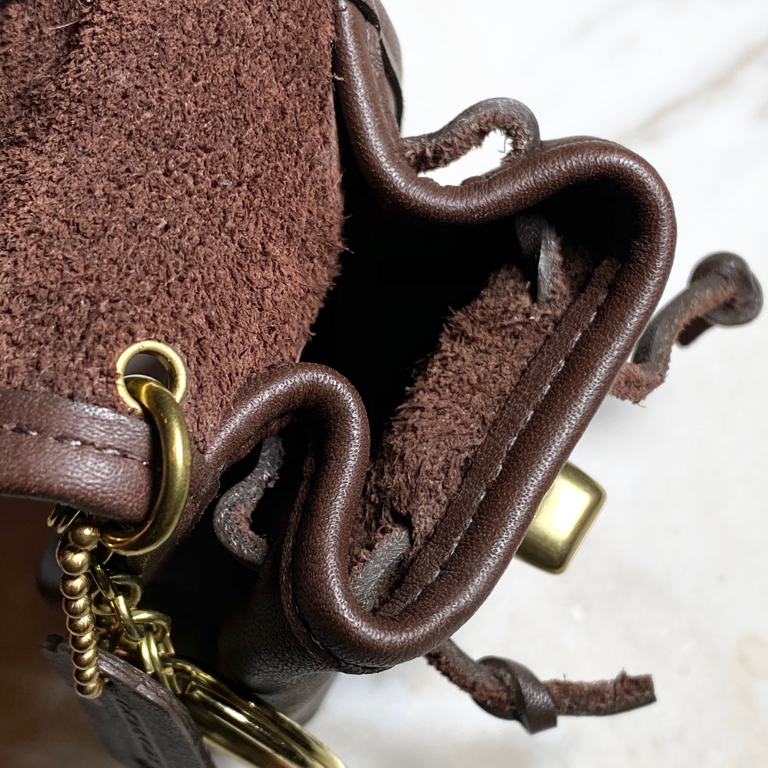 old COACH leather coin purse | NOIR ONLINE
