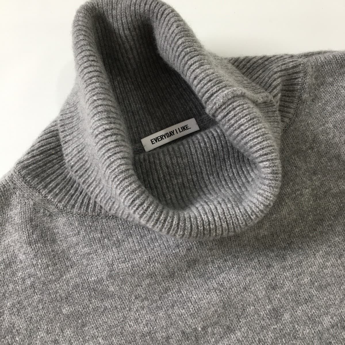 21AW Deuxieme Classe ドゥーズィエムクラス EVERYDAY I LIKE タートルネック ニットドレス ワンピース ウールカシミア ロング 長袖 | 「フクル」ファッションブランドユーズドセレクトショップ powered by BASE