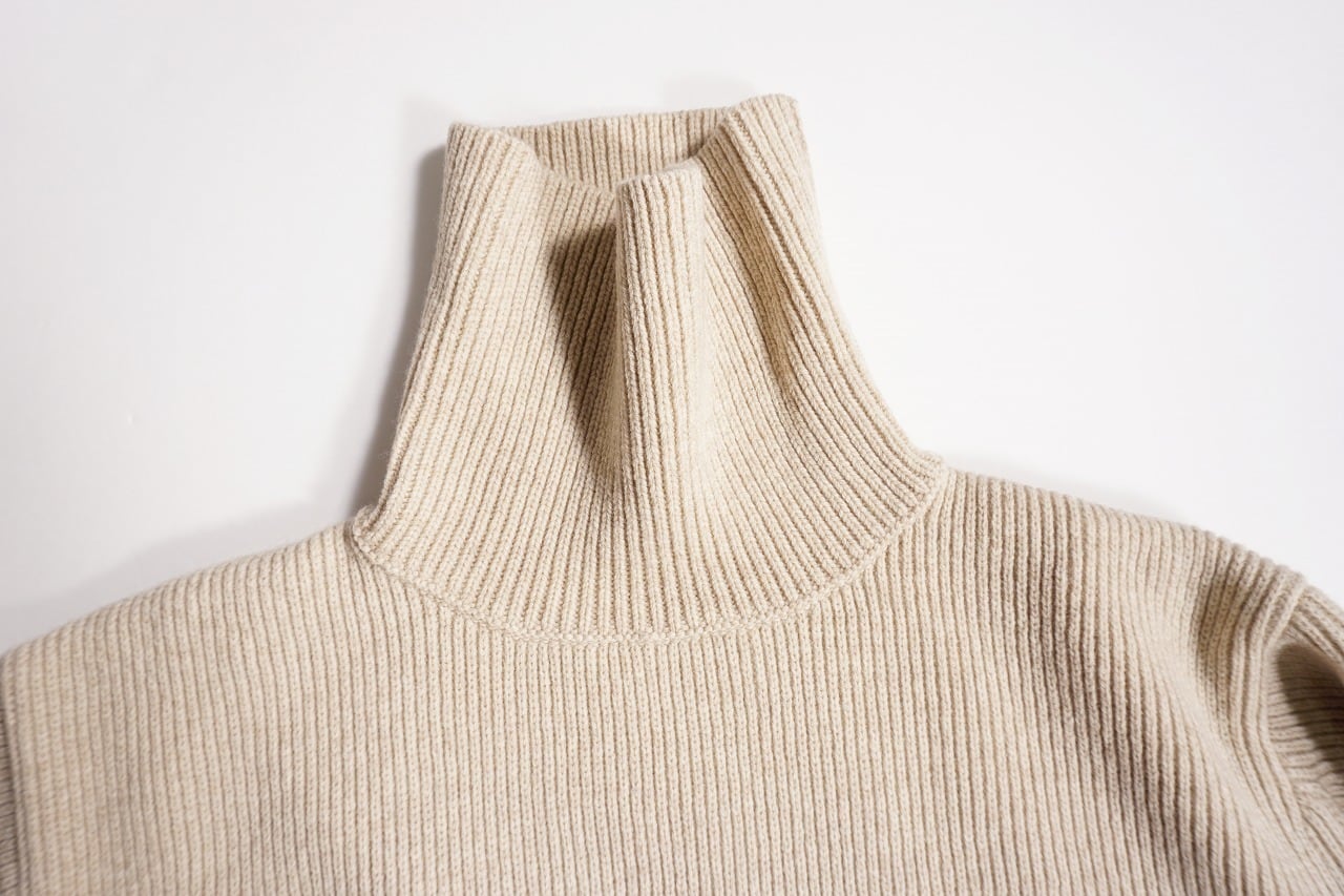 Hand Framed High Neck P/O