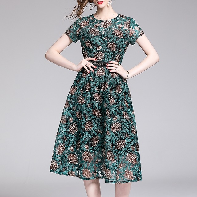 ワンピース レディース 送料無料 ミディアムワンピース 半袖 フレアワンピース クルーネック 刺繍 ノーカラー チュール 透け感 シアー 花柄 フレア 二の腕カバー ゆったり ビッグサイズ 大きいサイズ ノースリーブ 楽ちん スリット サイドスリット カジュアル ラフ 体系カバー 着痩せ 無地 レトロ 婦人服 10代 20代 30代 40代 50代 ボックスシルエット Iライン 大人 重ね着 着回し 春服 春 夏服 夏 シンプル お洒落 おしゃれ アジアン エスニック ファッション コーデ スタイル 休日