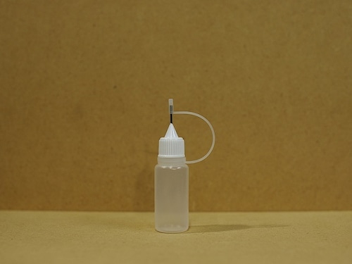 NB / NEEDLE BOTTLE