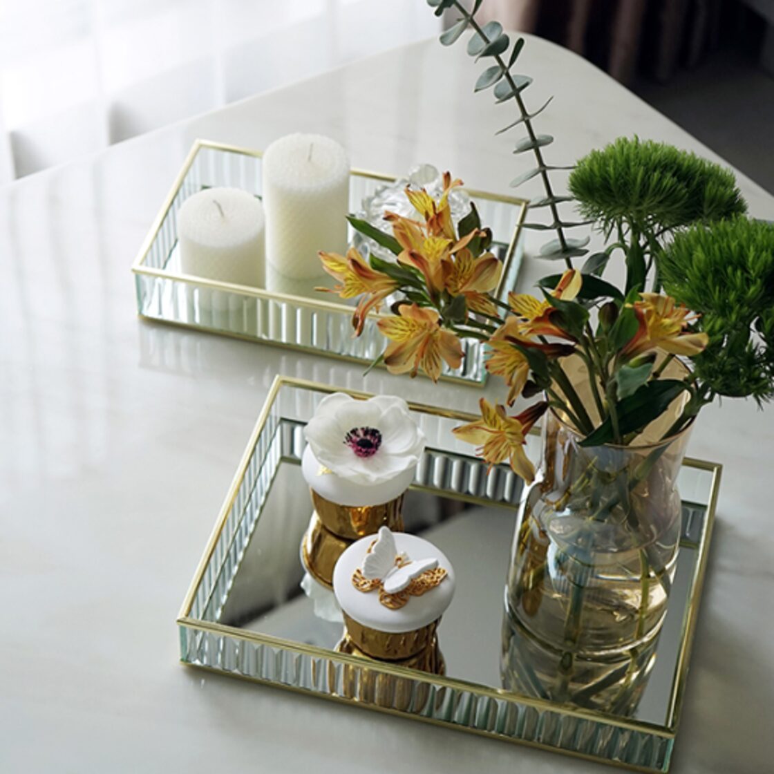 ^*^様 Supreme ガラストレイ(美品) ガラストレー トレー インテリア スタイリッシュ 四角形 スクエア