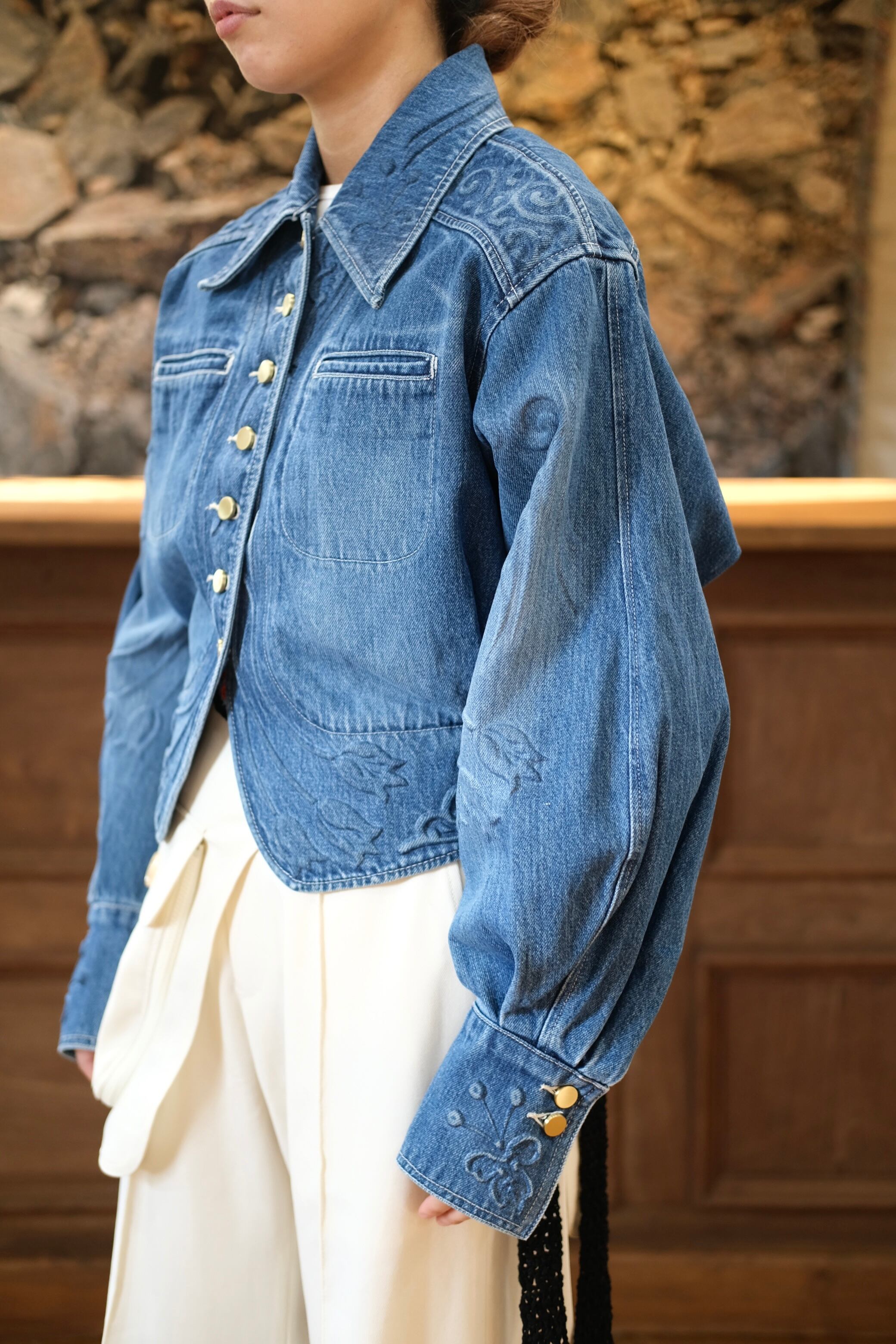 Mame Kurogouchi】Floral Embossed Short Denim Jacket | loop