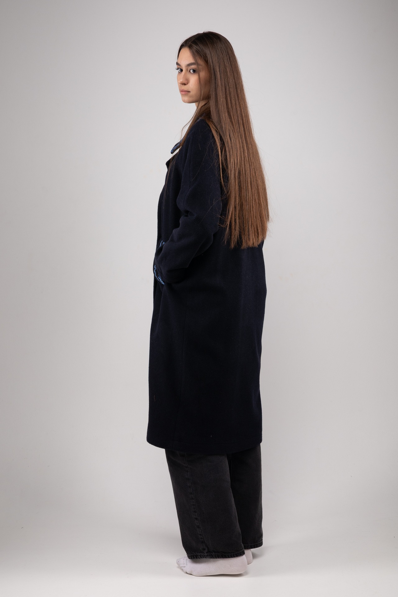 ウクライナ産プレミアムウール100%ロングコート（蒼）平行縫い　シルク手刺繍 - 12