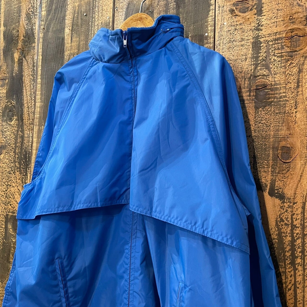 VINTAGE Eddie Bauer Nylon Jacket