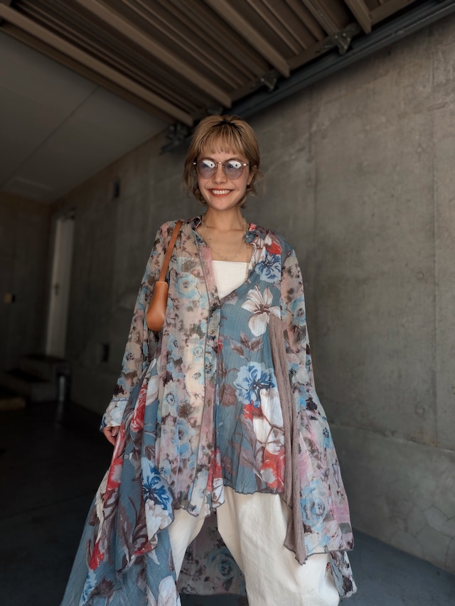 （SH1381）Floral sheer tail shirt