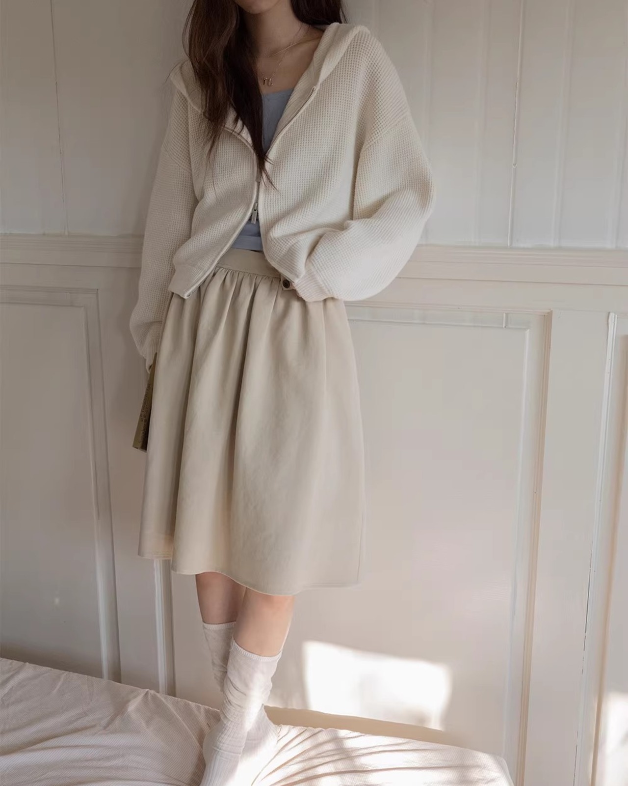 Long Sleeve Short Length Oversized Hoodie L0031
