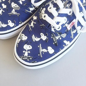 VANS × PEANUTS / AUTHENTIC / SNOOPY SKATING / NAVY / バンズ×ピーナッツ / オーセンティック  / ネイビー / 大人サイズ