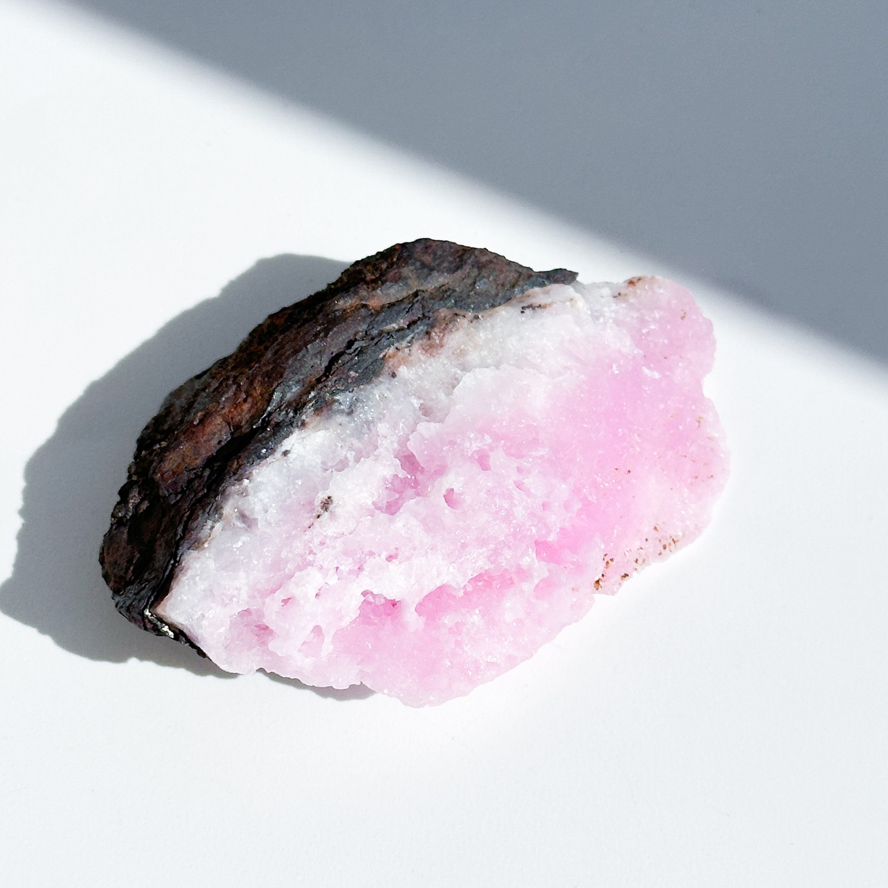 ピンクアラゴナイト 原石 25◇ Pink Aragonite ◇天然石・鉱物
