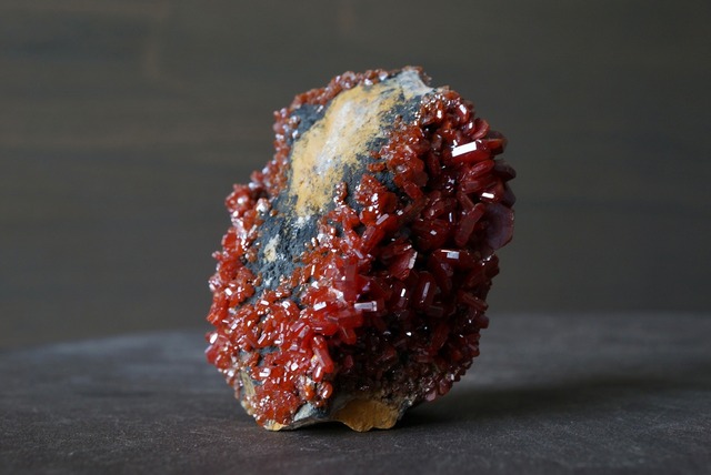 バナジナイト Vanadinite 851