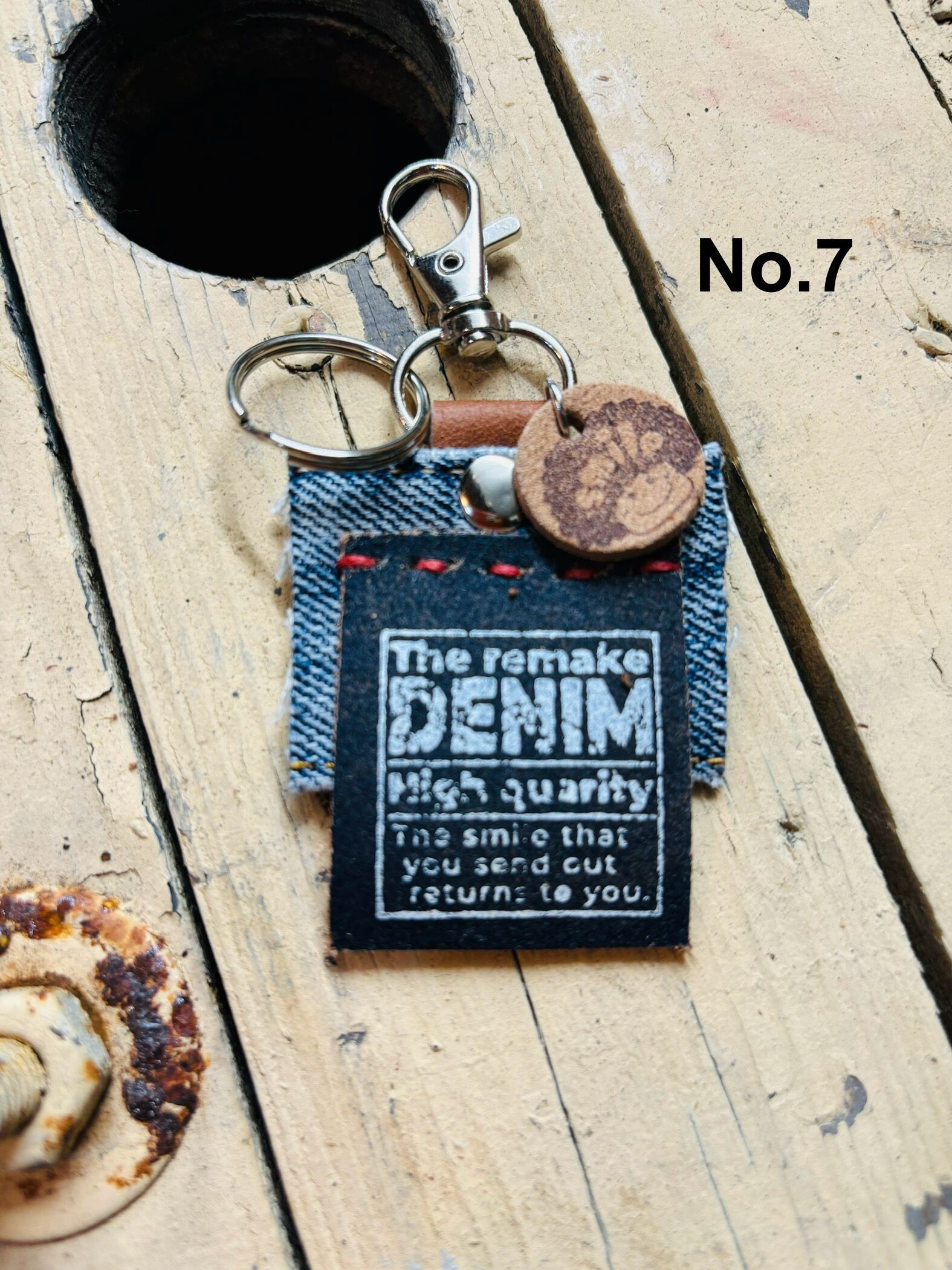 デニムリメイク★ジッパーキーホルダー 革タグ№9 デニムリメイク☆ジッパーキーホルダー 革タグ№9 【公式通販】