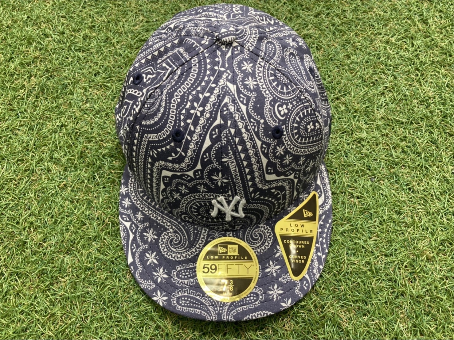 KITH New Era&Yankees Bandana Paisley Hat