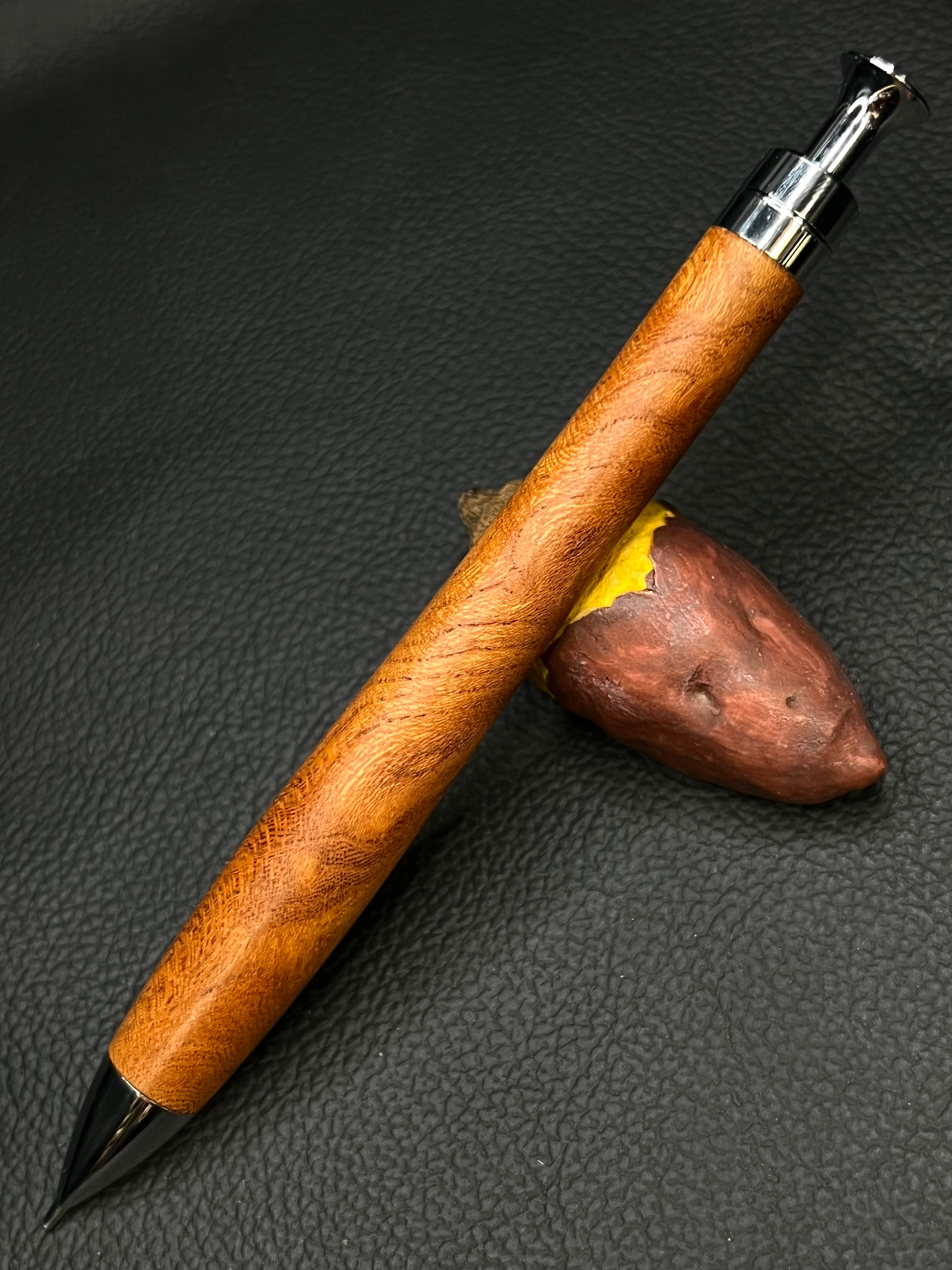 57 欅 ケヤキ 極上玉杢 | こぶた工房