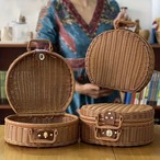 かごバッグ　ピクニックバスケット　Mサイズ　中くらい　ミディアム　収納　ランチバッグ　小物入れ　籠　ナチュラル　シンプル　編み籠　贈り物　旅行　寝室