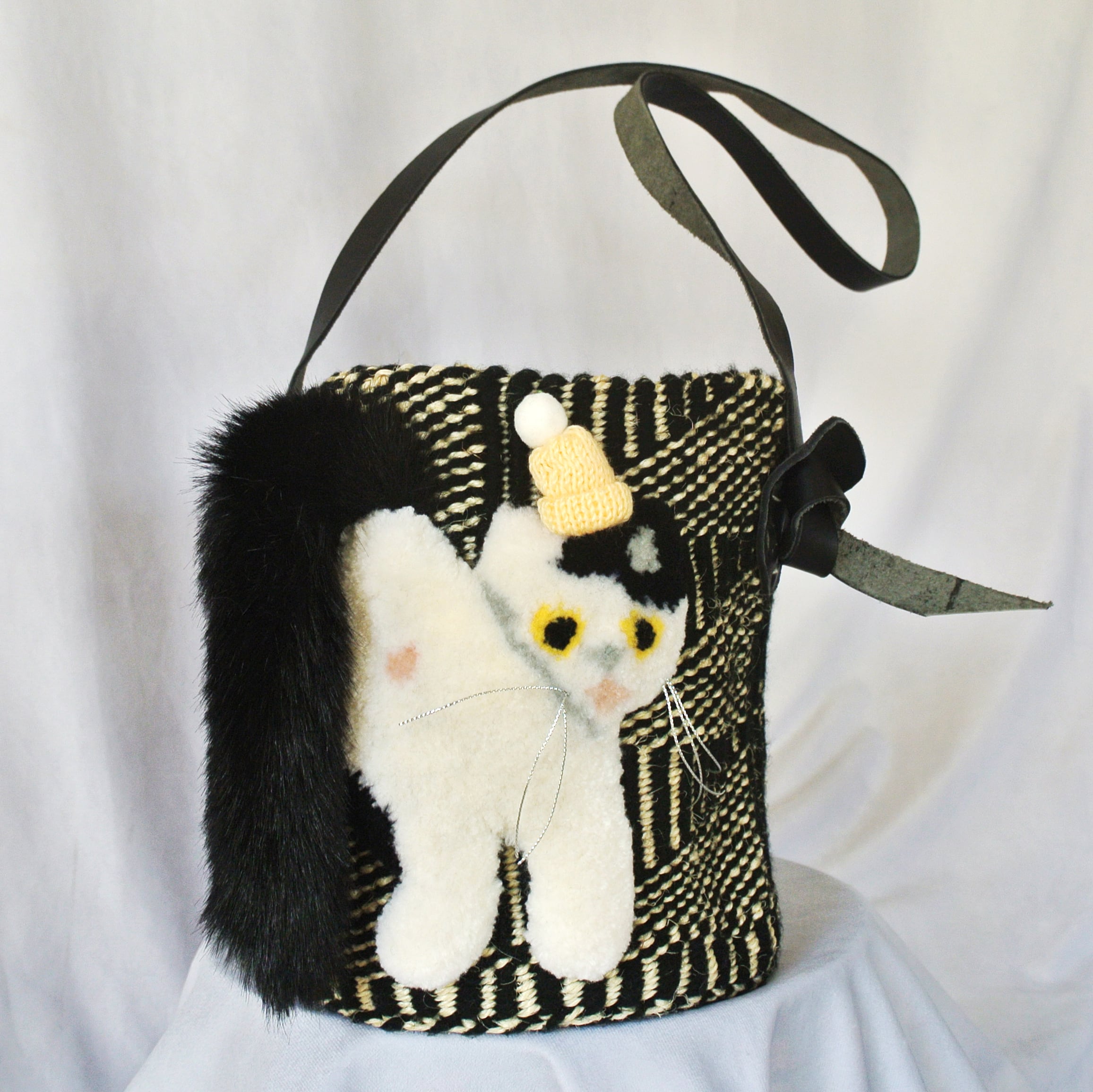 CAT IN DA HOUSE もこもこ猫バック CAT IN DA HOUSE もこもこ猫バッグ サビ猫 モコモコねこカゴバッグ