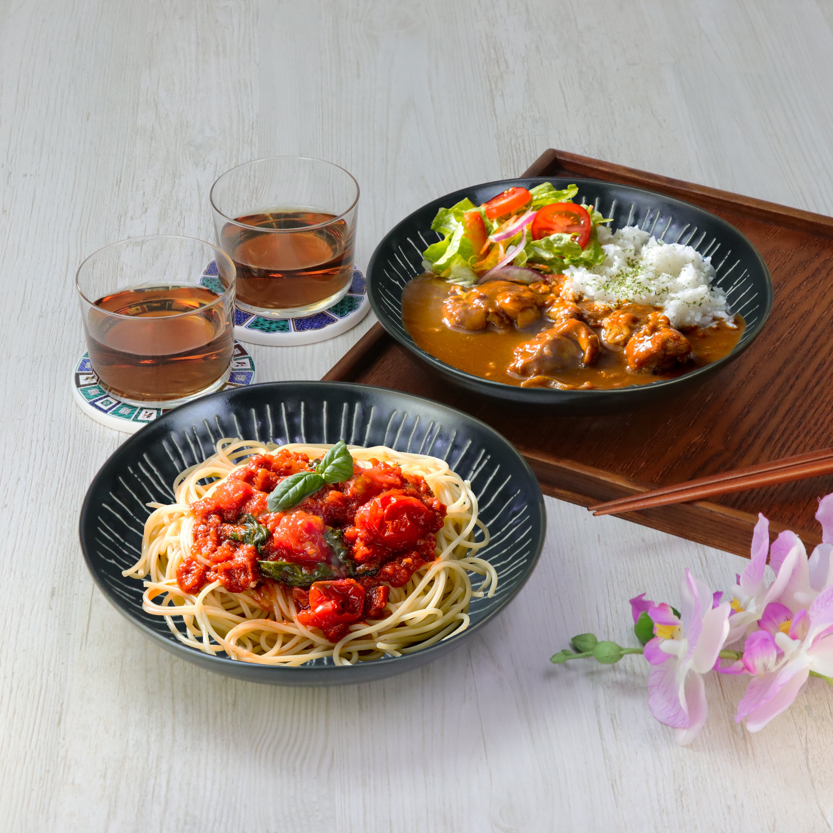 乱れ彫り十草麺&カレー皿 2枚組 【美濃焼】麺鉢・うどん・そば・パスタ