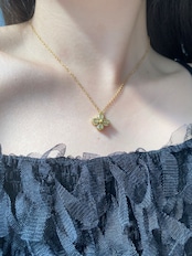 Flower zirconia necklace