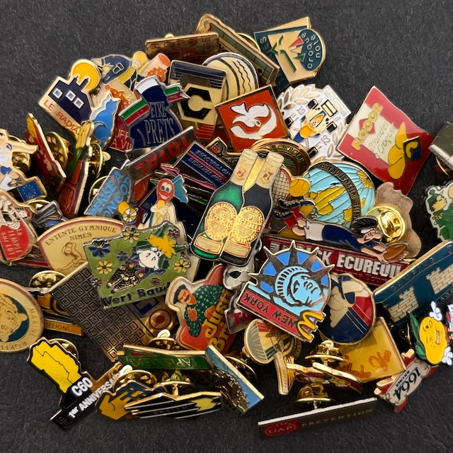 50個  フランス雑貨 ヴィンテージ  ピンバッジ ピンズ France pins  Pin badge vintage 古着 通販 リメイク ブローチ  アタッチメント付属 雑貨2601017_2511007-7