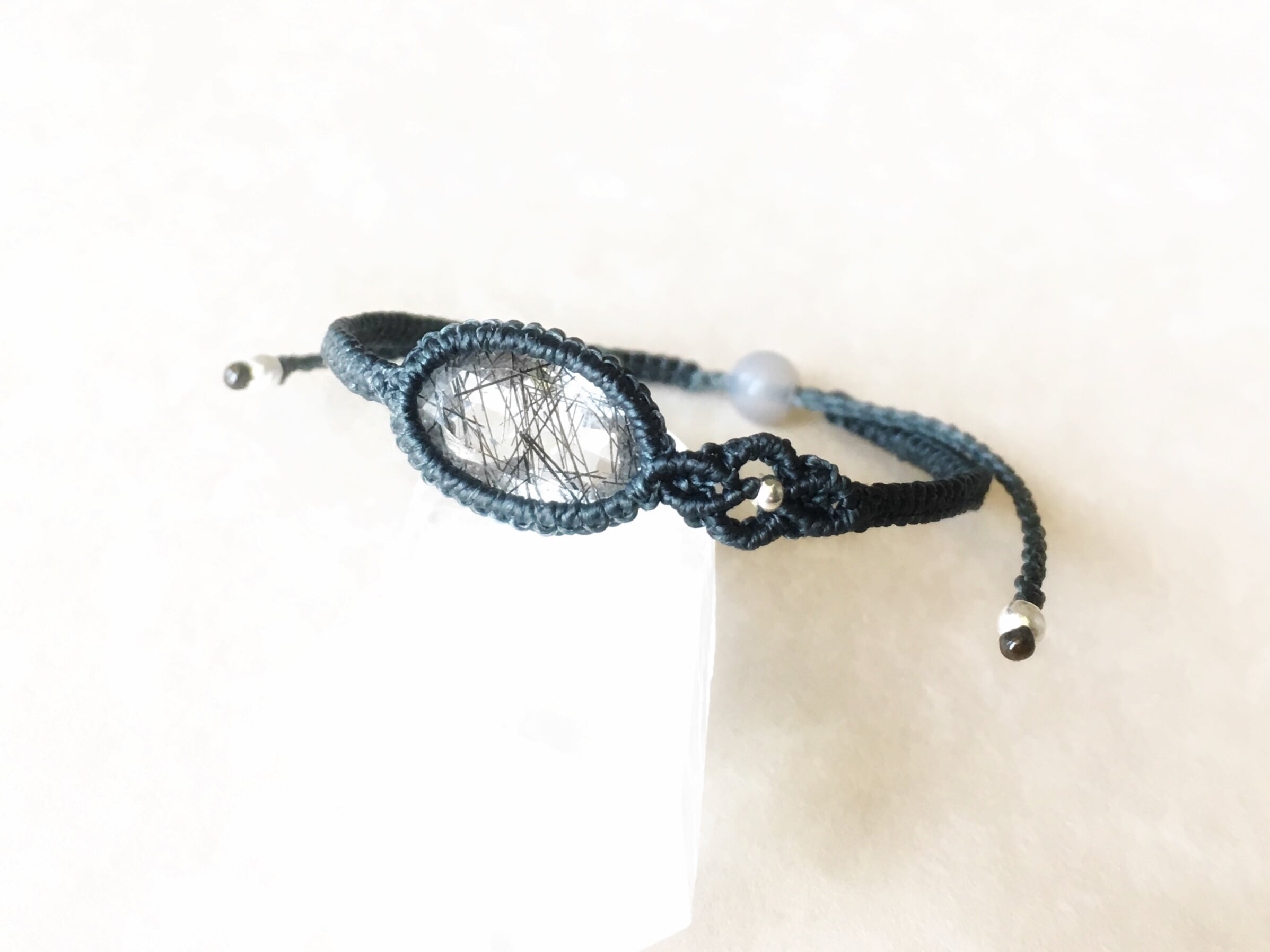 ブラックトルマリンインクォーツmacramé bracelet