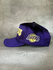 Michell＆Ness/ミッチェル＆ネス NBA レイカーズ  ZIG ZAG SATIN PRO SNAPBACK LOS ANGELES LAKERS スナップバック キャップ