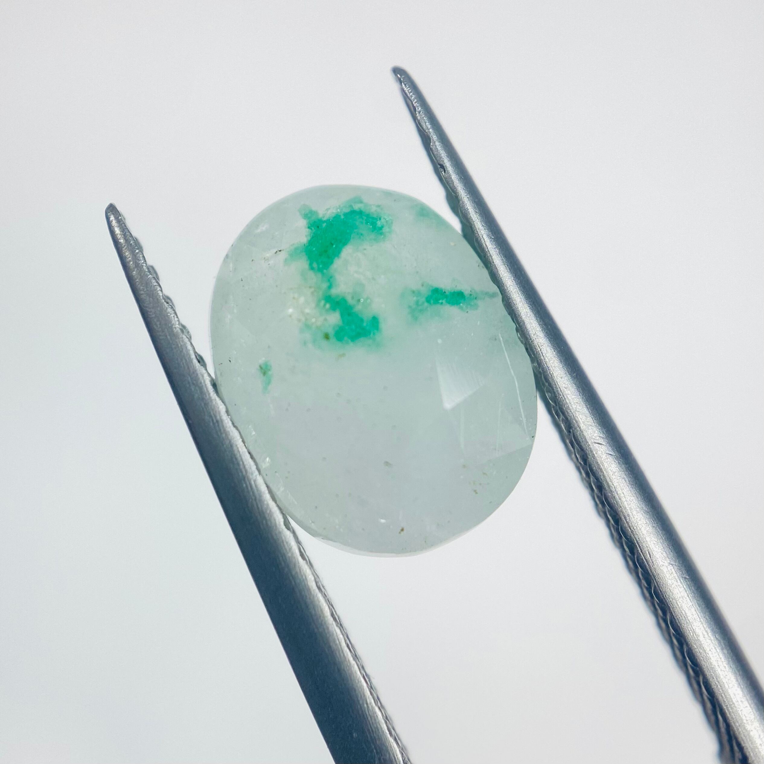 絵画のようなエメラルドインクオーツ