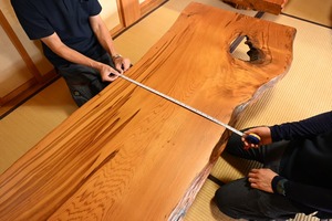 屋久杉のテーブル_6