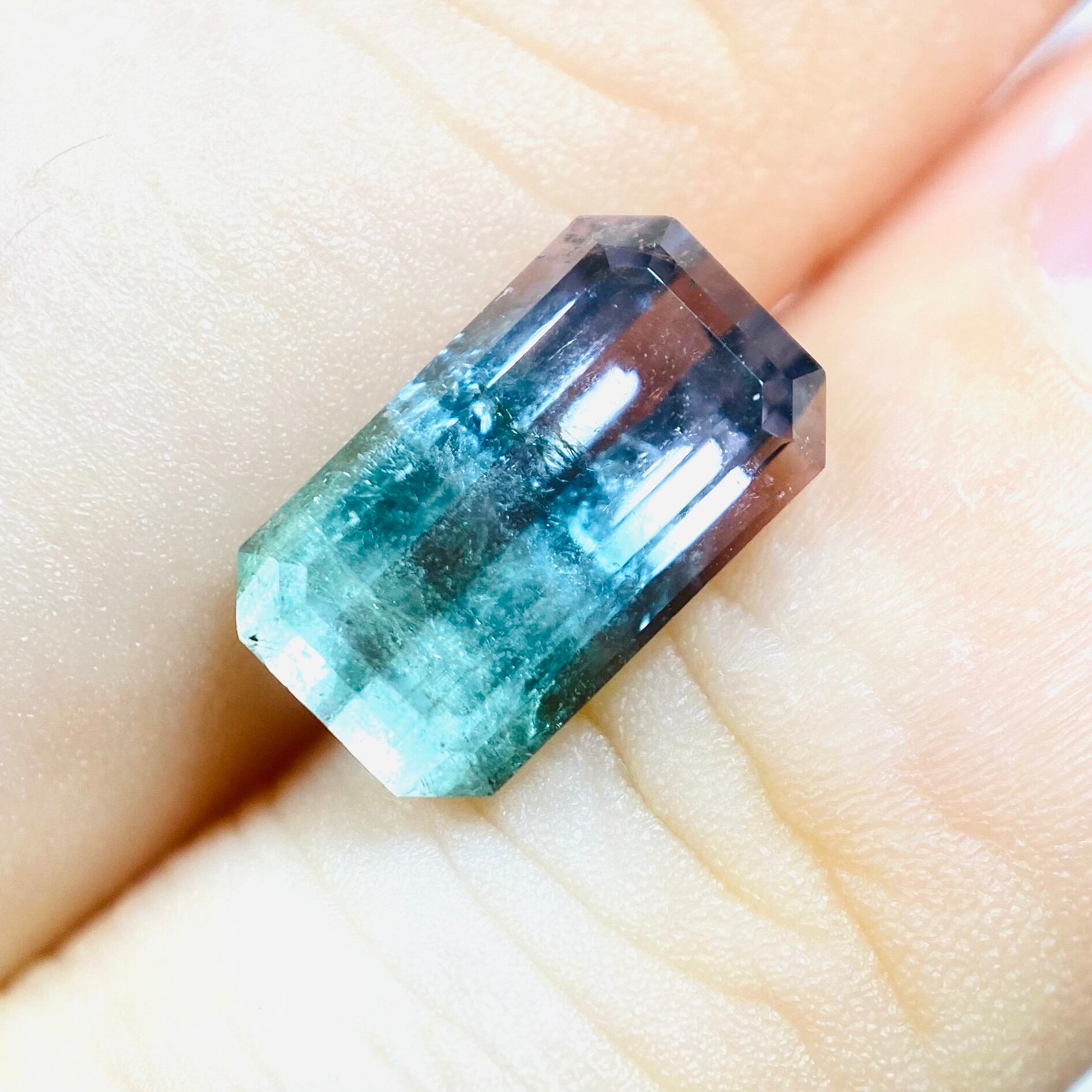 爽やかで幻想的なバイカラートルマリン
