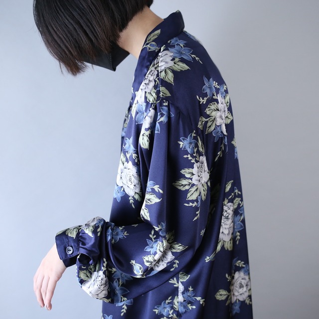 beautiful blue flower pattern over silhouette gloss fabric shirt