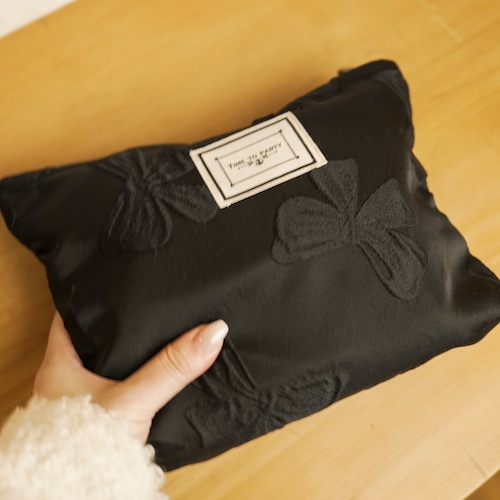 韓国デザイン コスメポーチ ブラックリボン｜大容量18×26cm フラットタイプ