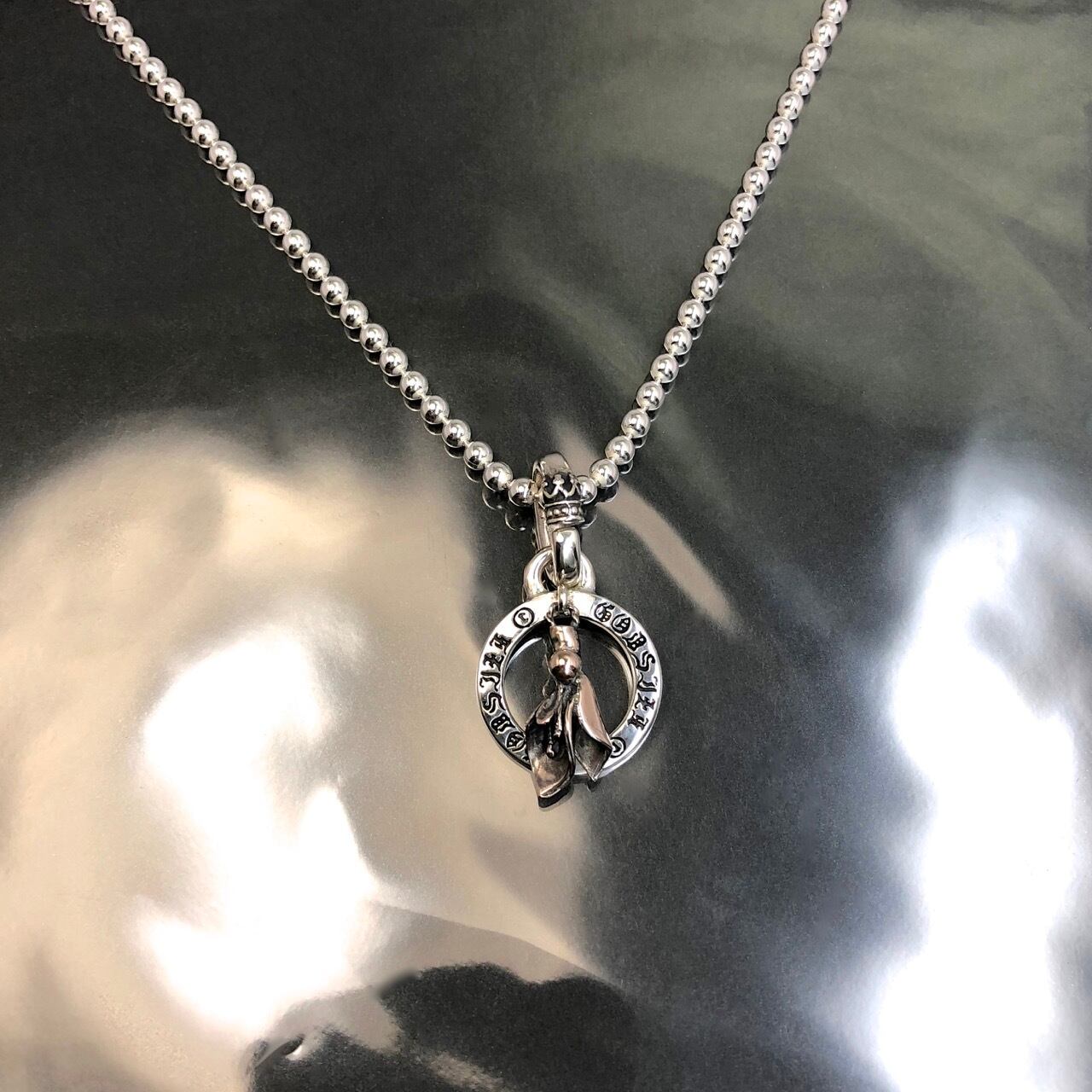 GODSIZE 20th Anniversary Model PENDANT [BUD] combination of pink