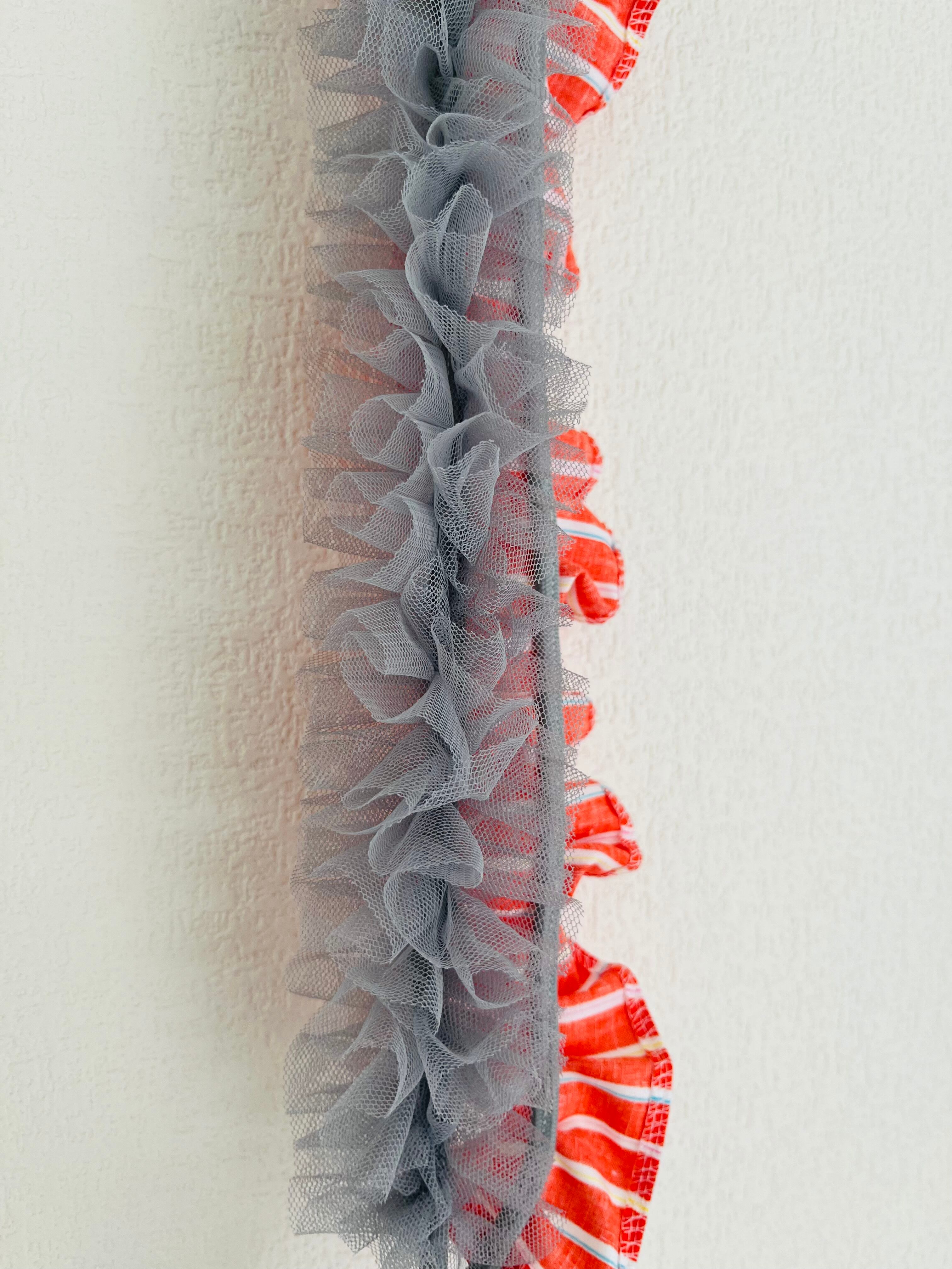 ドイツ製ボーダー生地とフリルのスマホショルダー 送料無料