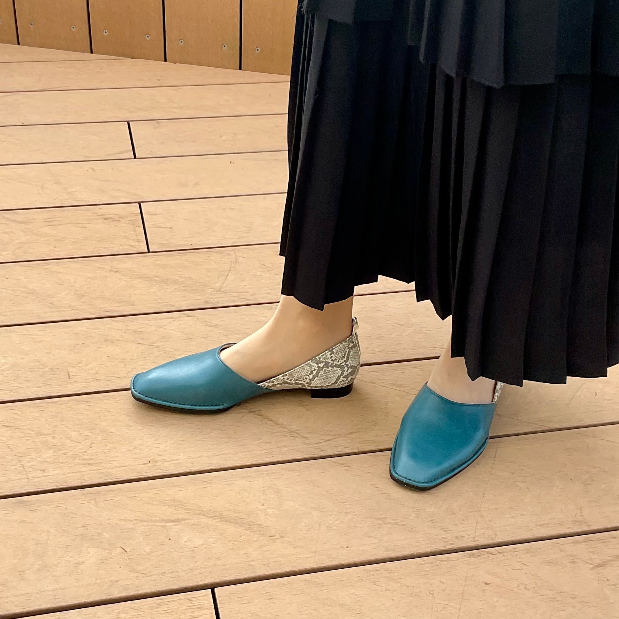 メゾンエウレカ　パンプススリッポン MAISON EUREKA(メゾンエウレカ)のSOFT SLIP ON SHOES通販