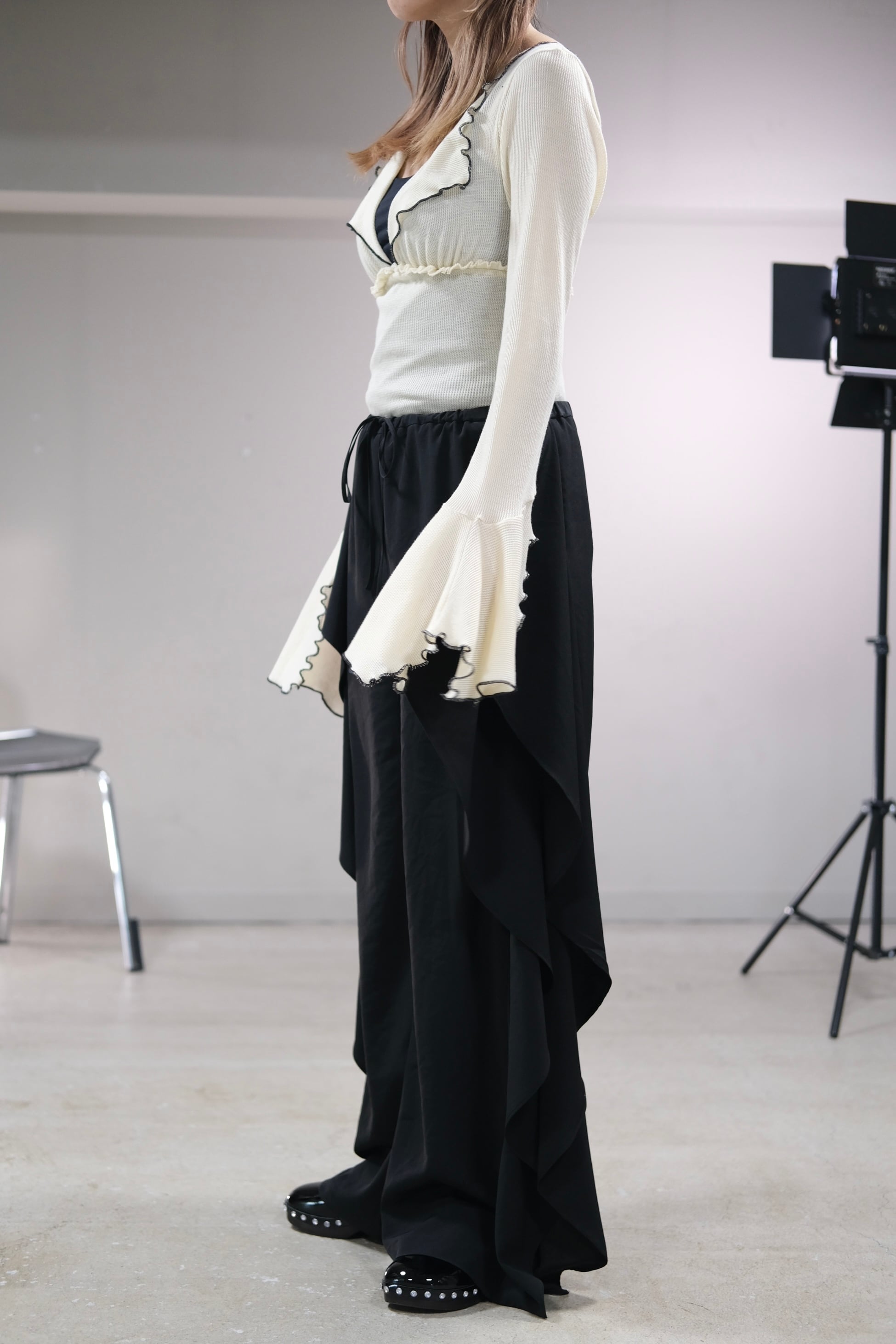 FETICO】RUFFLED-CUFFS WAFFLE BODYSUIT - ecru - | loop FETICO】RUFFLED-CUFFS WAFFLE BODYSUIT - ecru - | loop