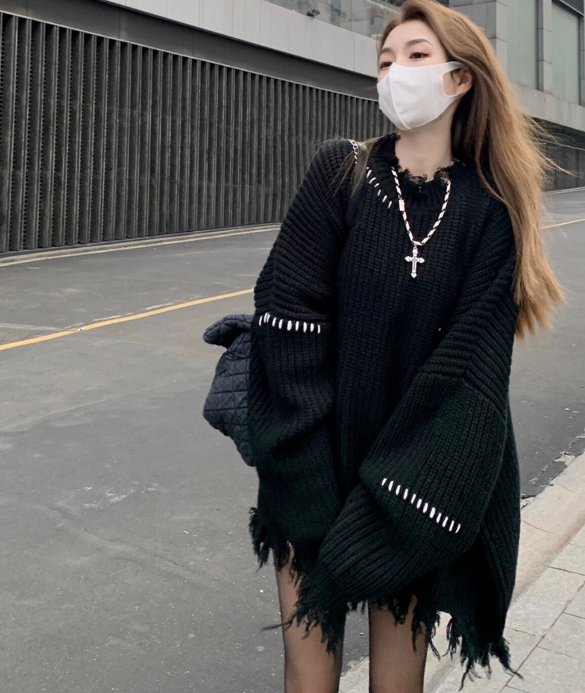 ダメージ加工 がcool ニット トップス 刺繍 クルーネック ほつれ ストリート カジュアル サブカル モード系 メンズライク Lamitte Deco トレンド 韓国ファッション ショップ Base店