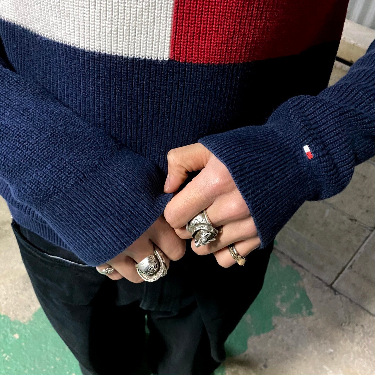 TOMMY HILFIGER トミーヒルフィガー ビッグロゴ コットンニット 