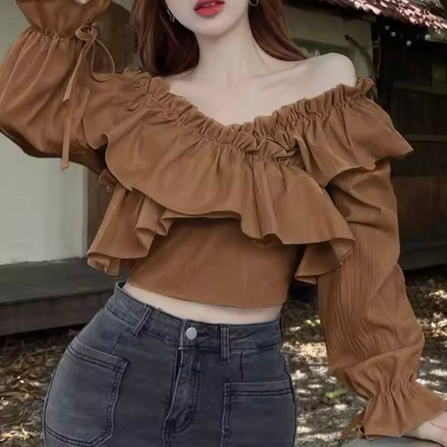 フリルギャザーオフショルクロップドブラウス