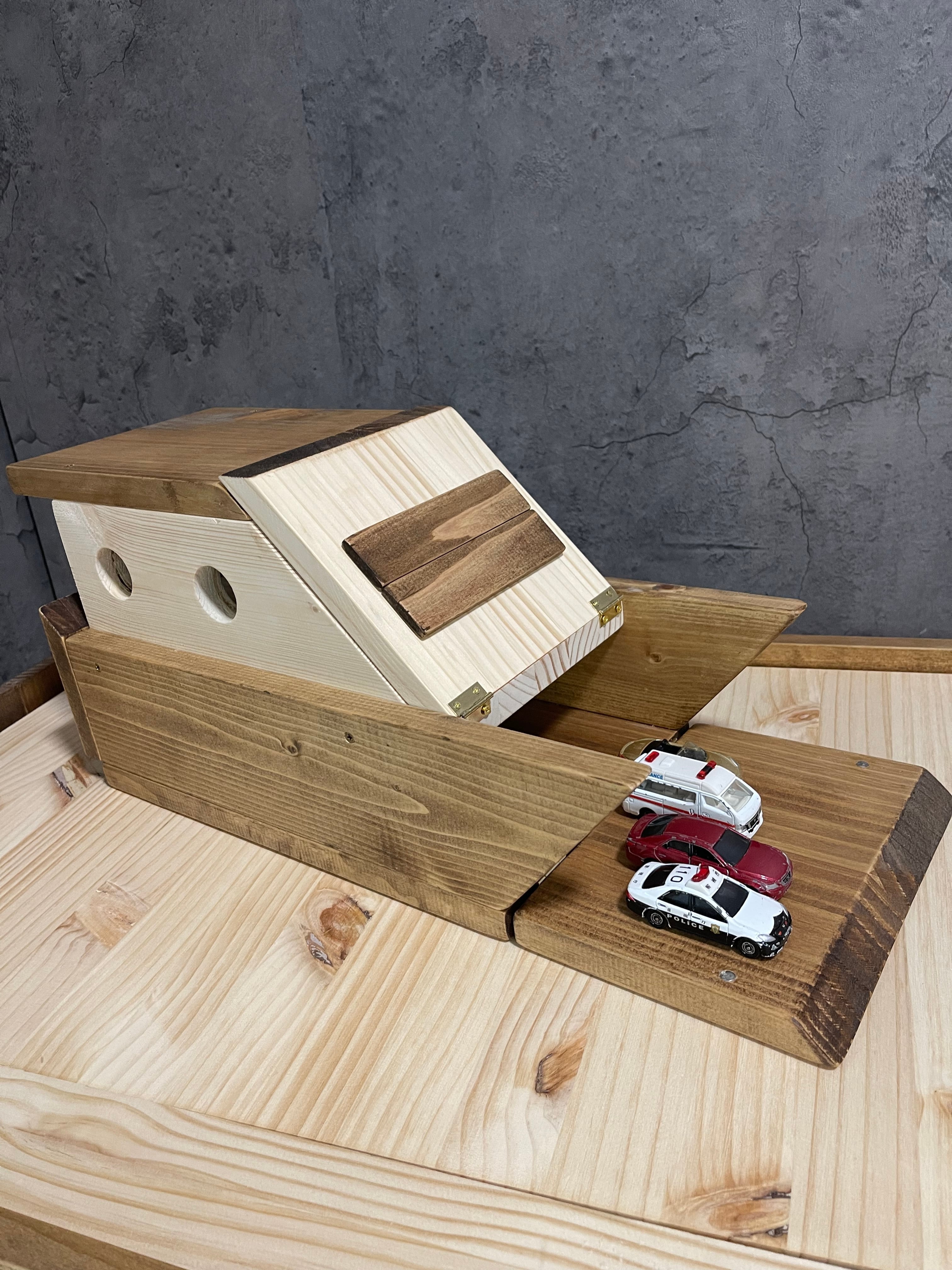 木製のミニカーフェリー トミカ収納 おもちゃ箱 | カグール工房