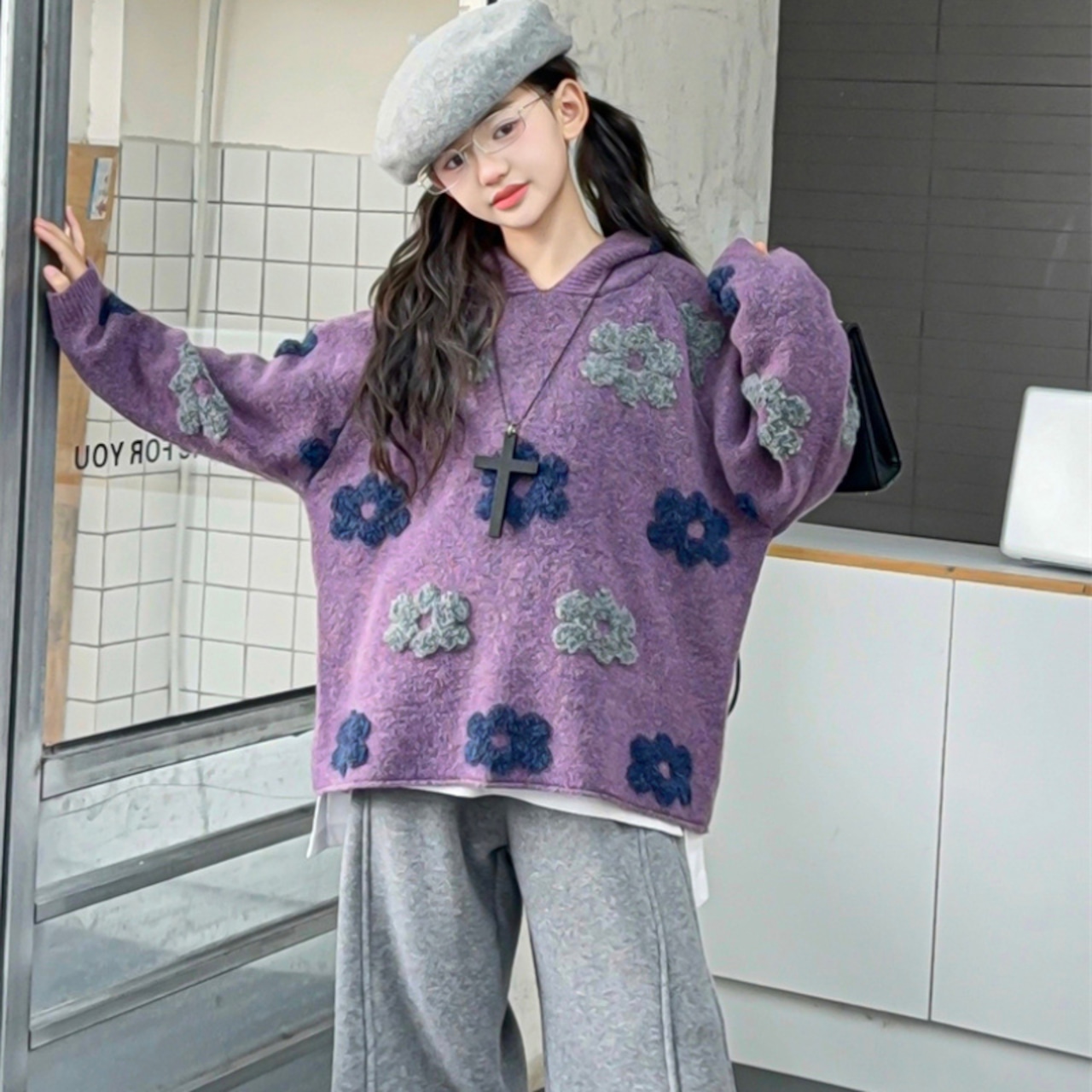 冬花柄パープルセーター