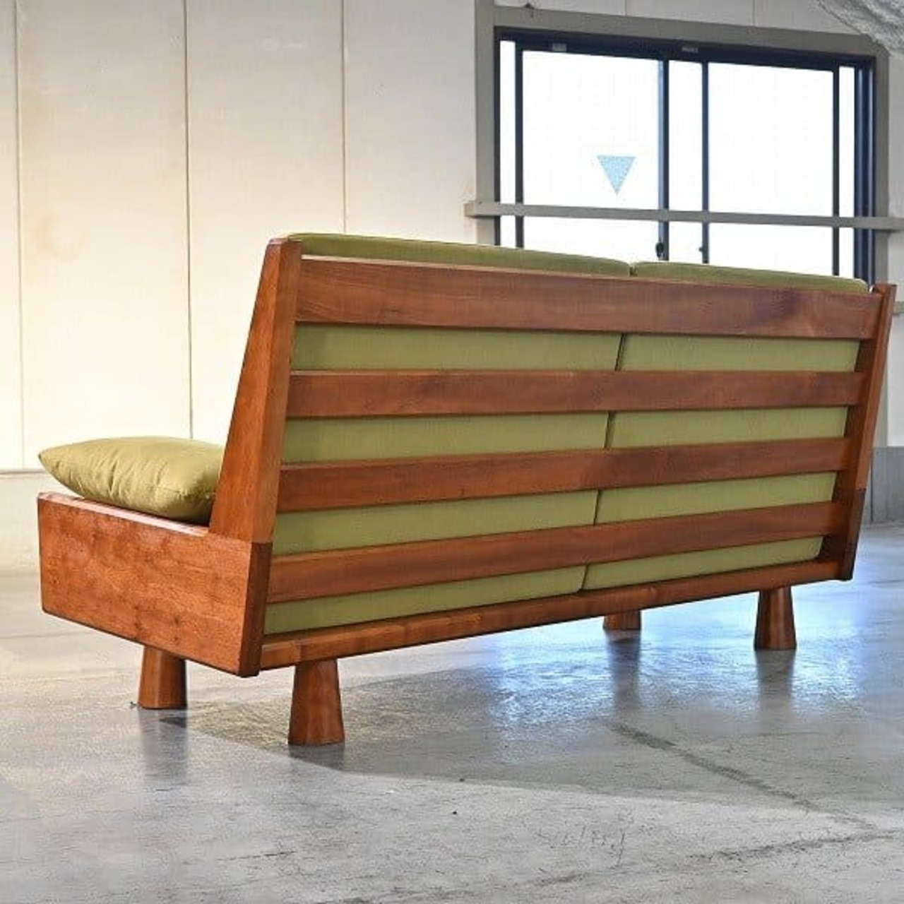 WOOD YOU LIKE COMPANY 60万「シエスタ」ソファ B チェリー材 無垢 布張 ロング 三人掛け アームレス ウッドユウライクカンパニー SIESTA 【 中古家具/中古インテリア/USED家具ユーズド家具/リサイクル】