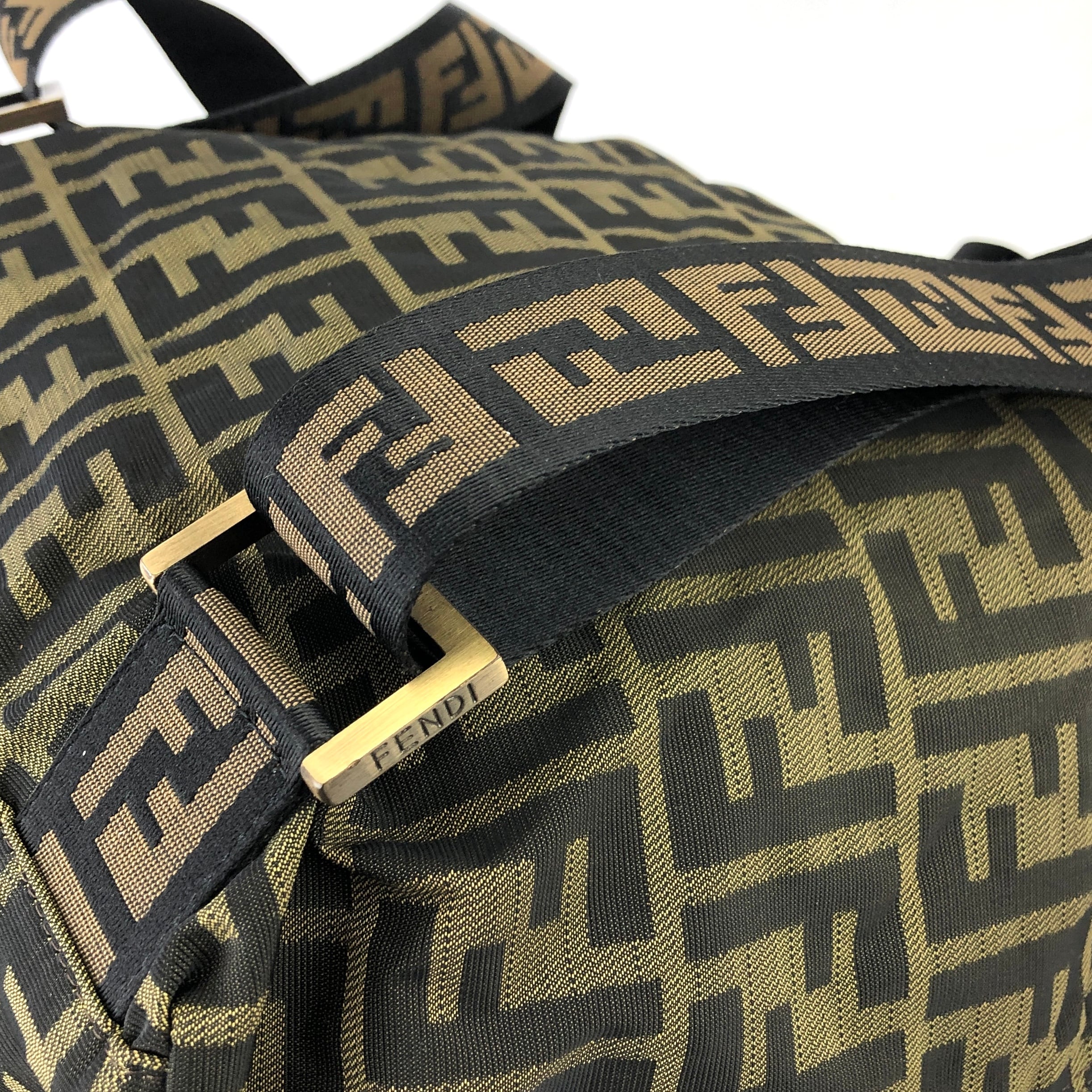 FENDI フェンディ ズッカ ジャガード×レザー パイピング バック FENDI フェンディ ズッカ ジャガード×レザー パイピング バック
