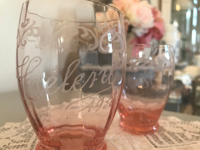 フランスのピンクの可愛いグラス（大 ）在庫1