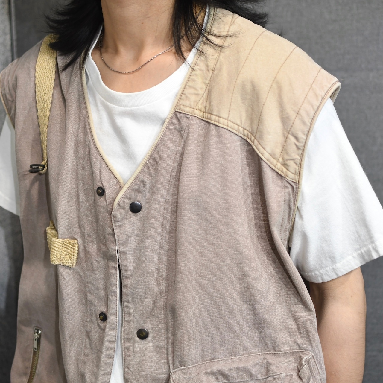 black cat design vest