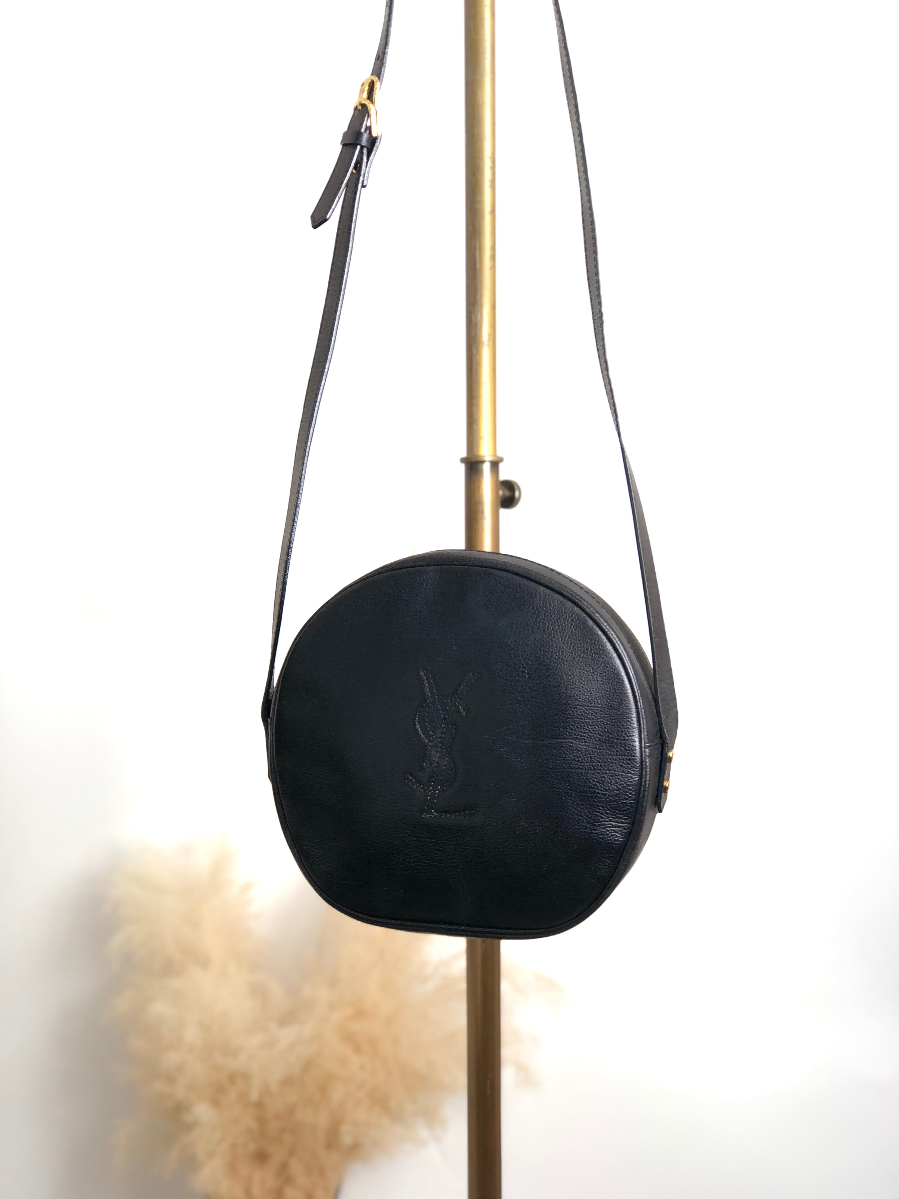 Yves Saint Laurent | VintageShop solo