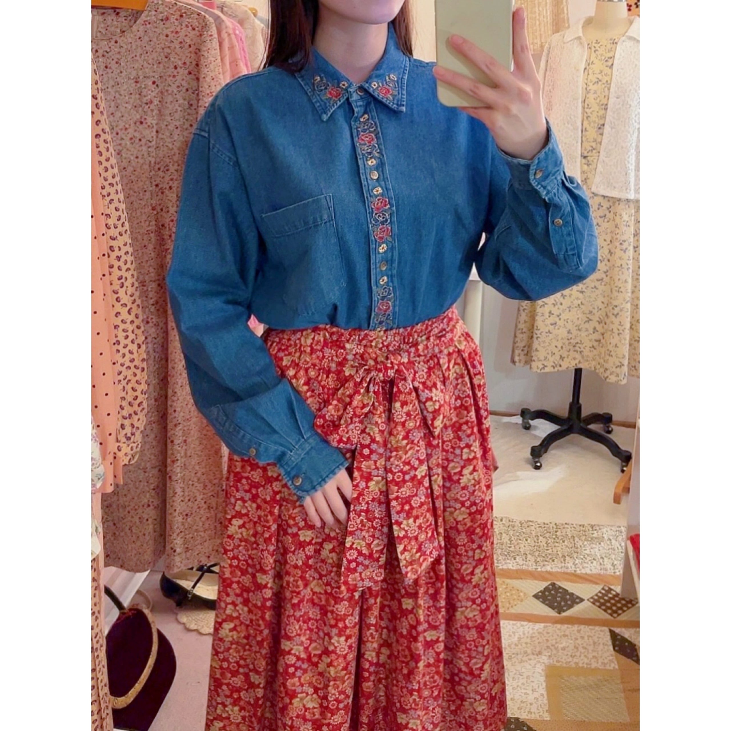 rose embroidery denim shirt