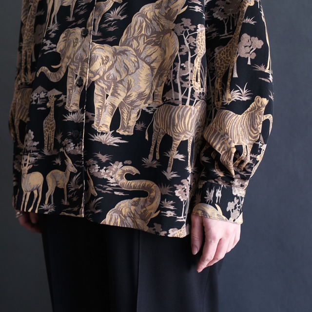 many animal pattern box silhouette shirt